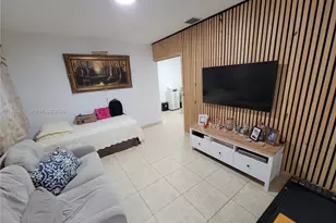 11048 SW 2nd St, Sweetwater, FL 33174 - Photo 2