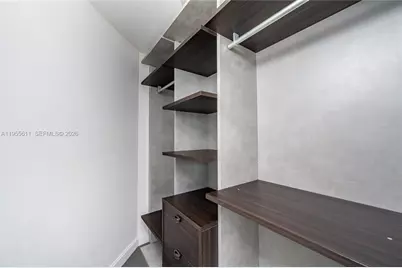 45 SW 9th St #3401, Miami, FL 33130 - Photo 12