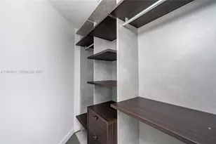 45 SW 9th St, Miami, FL 33130 - Photo 12