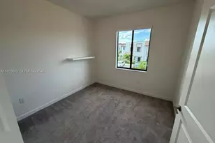 21001 NE 8th Ave, Miami, FL 33179 - Photo 22
