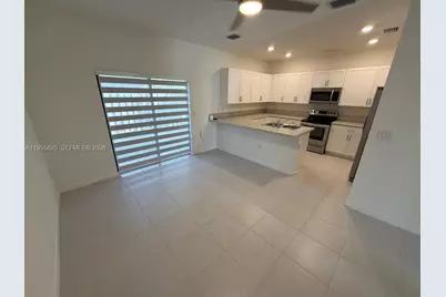 21001 NE 8th Ave, Miami, FL 33179 - Photo 4
