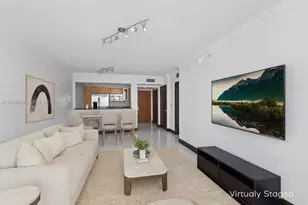 31 SE 5th St, Miami, FL 33131 - Photo 4