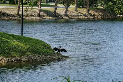 5700 White Hickory Cir, Tamarac, FL 33319 - Photo 18