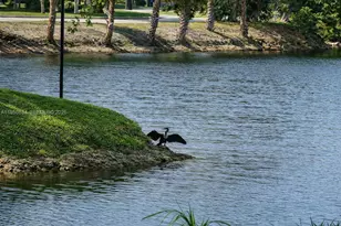 5700 White Hickory Cir, Tamarac, FL 33319 - Photo 18