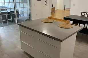 2375 NE 185th St, Miami, FL 33180 - Photo 10