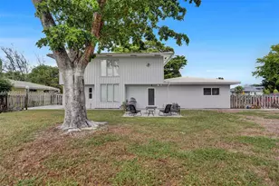 63 SE 5th Ave, Deerfield Beach, FL 33441 - Photo 6