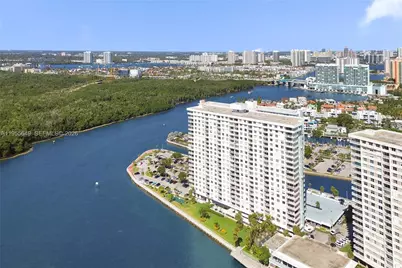 500 Bayview Dr #1422, Sunny Isles Beach, FL 33160 - Photo 42