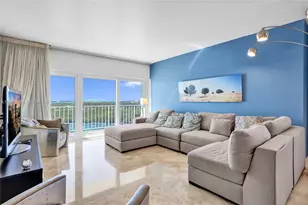 500 Bayview Dr, Sunny Isles Beach, FL 33160 - Photo 2