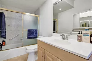 500 Bayview Dr, Sunny Isles Beach, FL 33160 - Photo 28