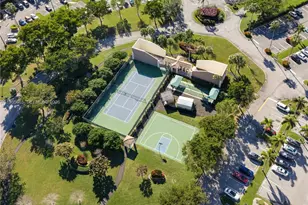 7547 Fairfax Dr, Tamarac, FL 33321 - Photo 34