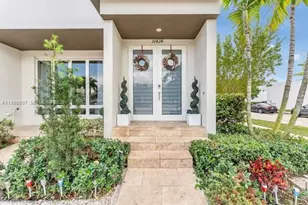 10424 NW 66th St, Doral, FL 33178 - Photo 1