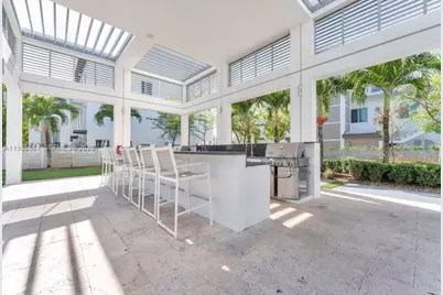 10424 NW 66th St, Doral, FL 33178 - Photo 40