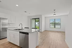 5600 NW Coventry Cir, Port Saint Lucie, FL 34986 - Photo 20