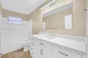 11812 NE 14th Ave, Miami, FL 33161 - Photo 32