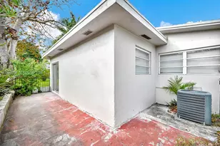 11812 NE 14th Ave, Miami, FL 33161 - Photo 20
