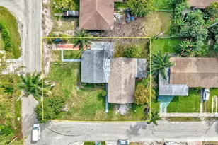 11812 NE 14th Ave, Miami, FL 33161 - Photo 2