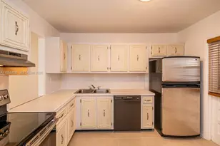 8161 SW 24th Ct, Davie, FL 33324 - Photo 14