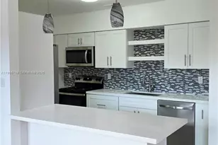 2440 SW 64th Ave, Miami, FL 33155 - Photo 4