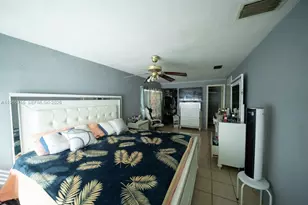 671 E 6th Pl, Hialeah, FL 33010 - Photo 16