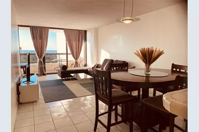 2555 Collins Ave #1804, Miami Beach, FL 33140 - Photo 2