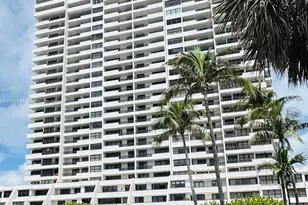 2555 Collins Ave, Miami Beach, FL 33140 - Photo 26