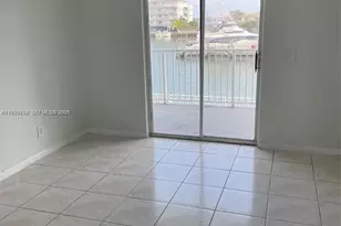 7917 West Dr, North Bay Village, FL 33141 - Photo 4