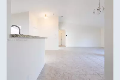 200 W Riverbend Dr, Sunrise, FL 33326 - Photo 22