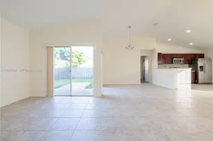 200 W Riverbend Dr, Sunrise, FL 33326 - Photo 14