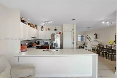 941 SW 148th Pl, Miami, FL 33194 - Photo 20