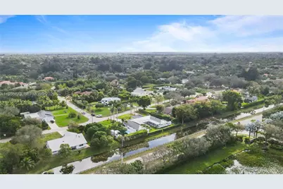 2651 SW 141st Ter, Davie, FL 33330 - Photo 94