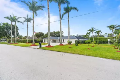 2651 SW 141st Ter, Davie, FL 33330 - Photo 6