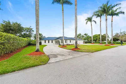 2651 SW 141st Ter, Davie, FL 33330 - Photo 4