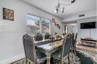 901 NW 22nd Pl, Miami, FL 33125 - Photo 12