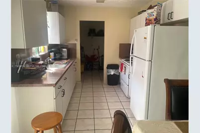 29721 SW 146th Ave, Homestead, FL 33033 - Photo 4