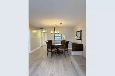 901 Colony Point Cir #505, Pembroke Pines, FL 33026 - Photo 14