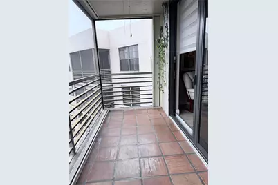 901 Colony Point Cir #505, Pembroke Pines, FL 33026 - Photo 30