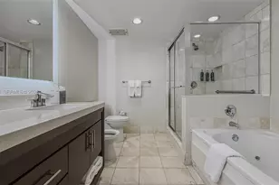 17375 Collins Ave, Sunny Isles Beach, FL 33160 - Photo 26