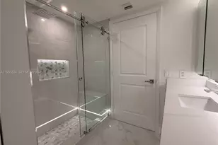 2641 N Flamingo Rd, Sunrise, FL 33323 - Photo 30