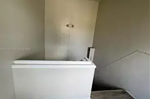 1431 SW 37th Ave, Miami, FL 33145 - Photo 16