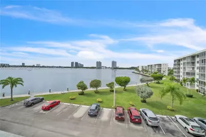 3030 Marcos Dr #T409, Aventura, FL 33160 - Photo 30