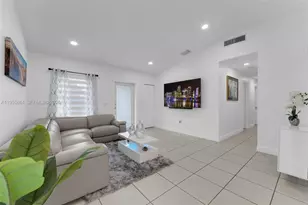 4321 SW 138th Ct, Miami, FL 33175 - Photo 4