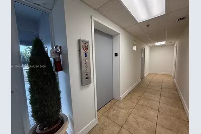 600 NW 35th Ave #201, Miami, FL 33125 - Photo 6