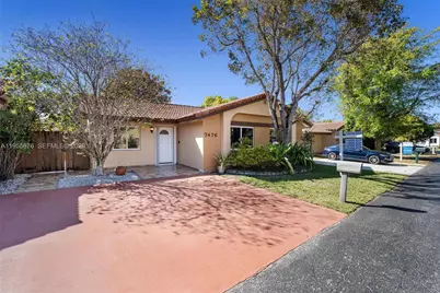 7476 SW 112th Pl, Miami, FL 33173 - Photo 2