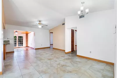 7476 SW 112th Pl, Miami, FL 33173 - Photo 16