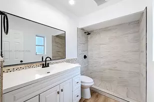 2424 SE 17th Causeway, Fort Lauderdale, FL 33316 - Photo 16