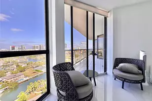 3640 Yacht Club Dr, Aventura, FL 33180 - Photo 26