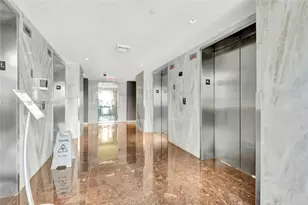 325 S Biscayne Blvd, Miami, FL 33131 - Photo 20