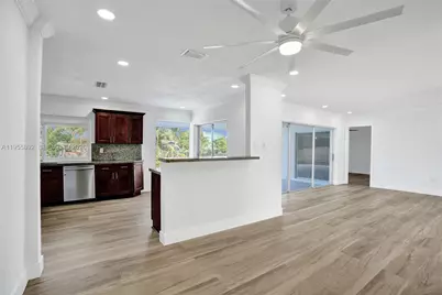 8649 W Long Acre Dr, Miramar, FL 33025 - Photo 10