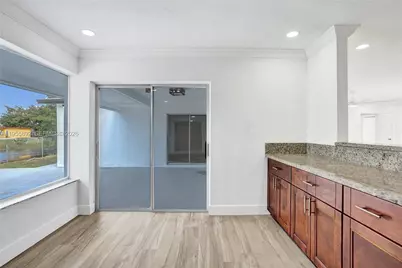 8649 W Long Acre Dr, Miramar, FL 33025 - Photo 12