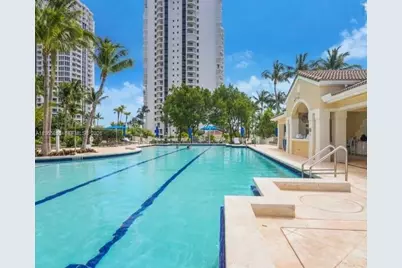 21205 Yacht Club Dr #507, Aventura, FL 33180 - Photo 8